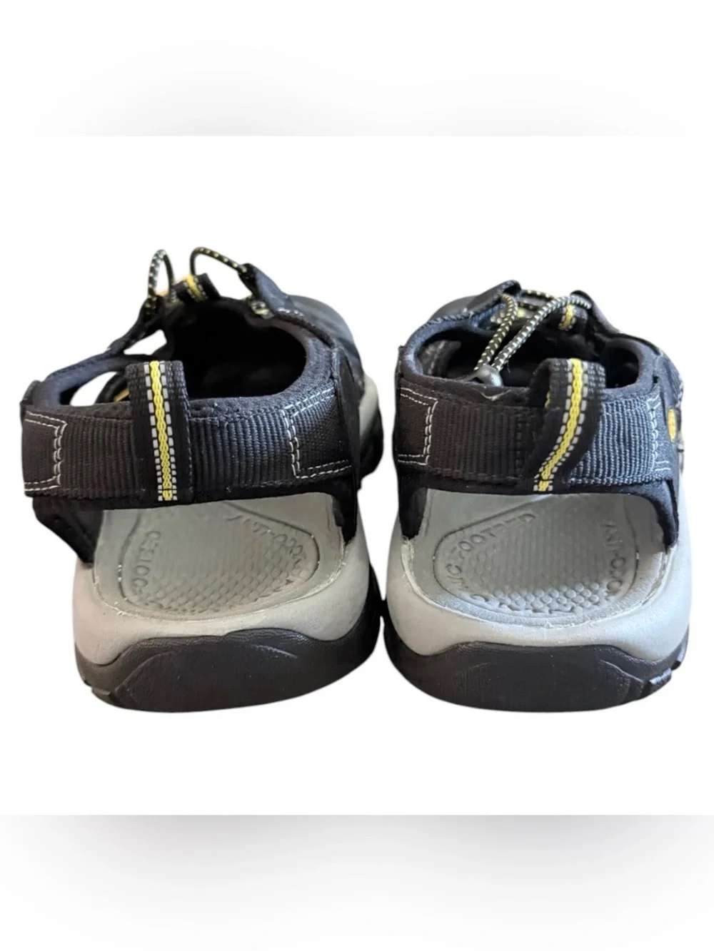 KEEN Newport H2 Men’s 10 water sport hybrid black & yellow sandal